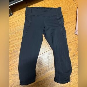 Lululemon Legging (knee length)